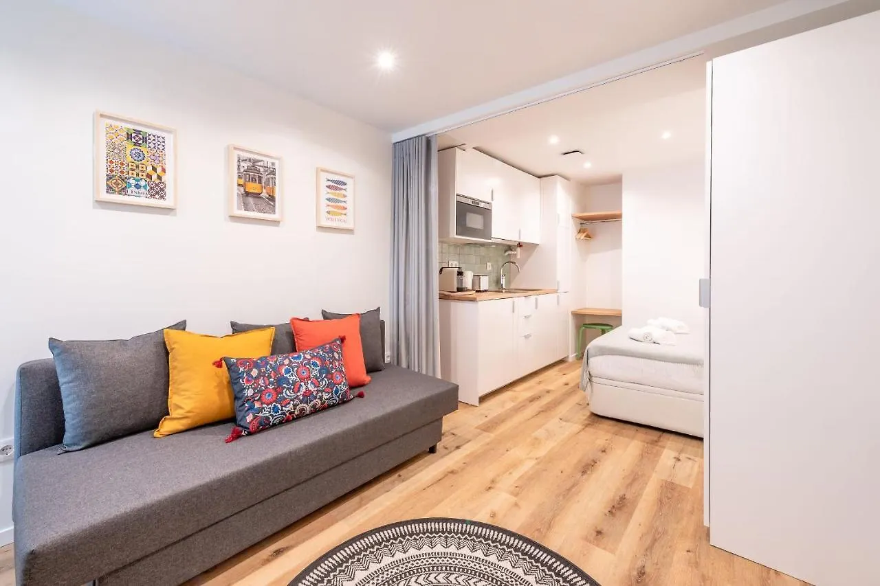 Апартаменты Guestready - Charming Studio- Newly Renovated! Лиссабон Португалия