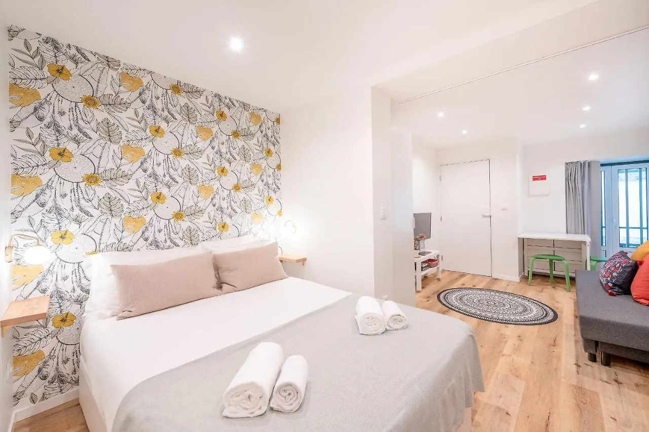 Апартаменты Guestready - Charming Studio- Newly Renovated! Лиссабон 0*,